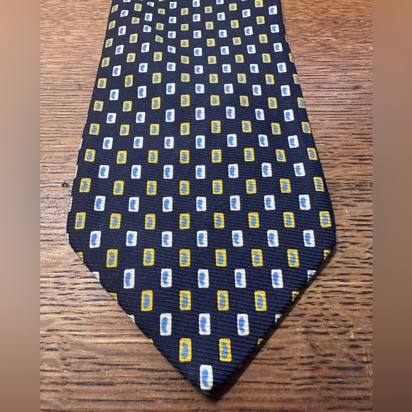 Brooks Brothers Navy Blue Yellow Paisley Rectangle Patterned Silk Tie - Picture 2 of 4